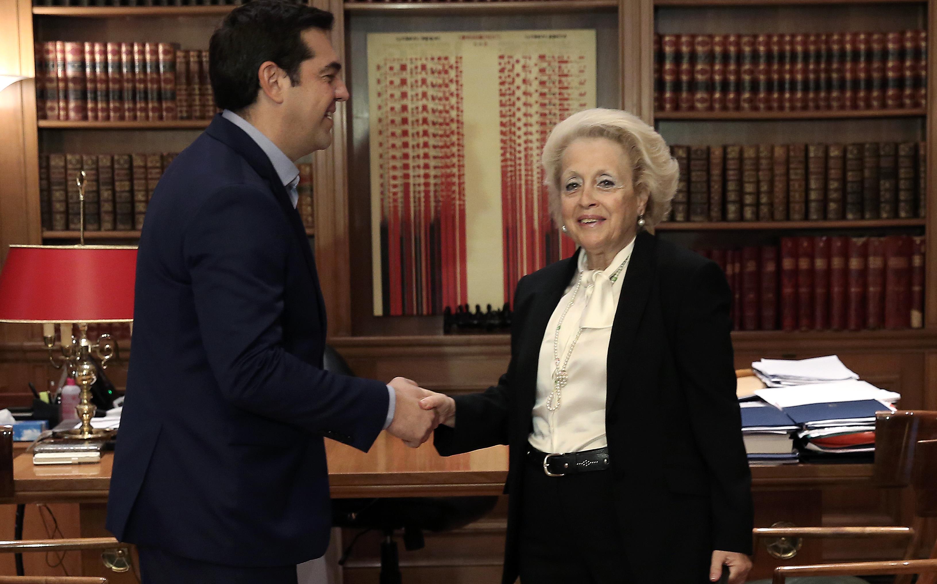 Σφοδρές αντιδράσεις για τη μετακίνηση Θάνου στο Μαξίμου