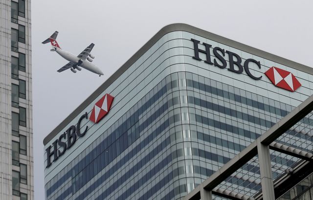 HSBC: Στα 300 εκατ. δολ. εκτιμά το κόστος για μεταφορά στο Παρίσι λόγω Brexit