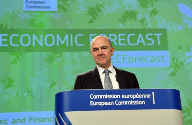 Μοσκοβισί: Επιτέλους μετά από χρόνια η Ελλάδα δεν είναι θέμα στο Εurogroup