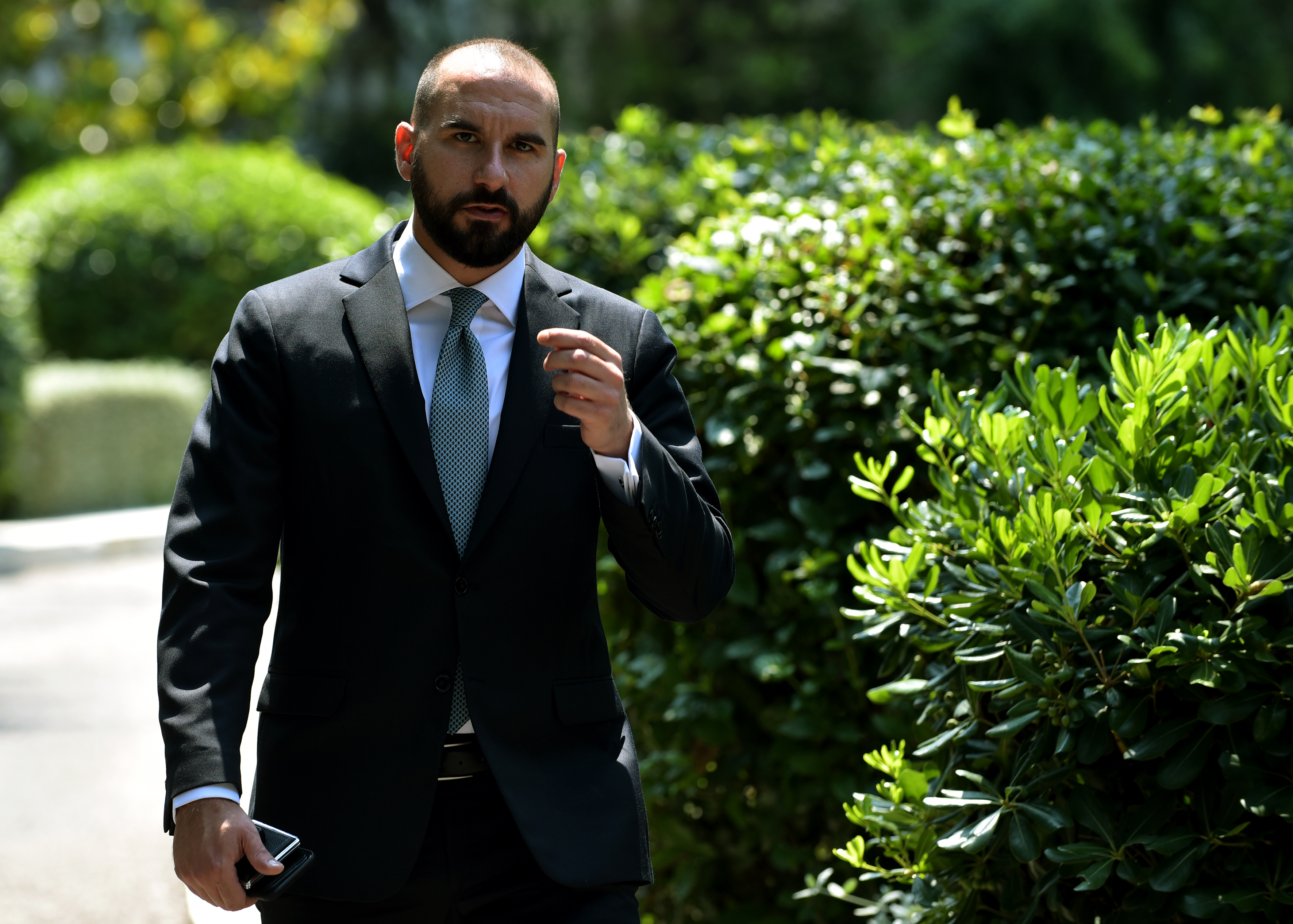 Τζανακόπουλος: Να μας πει ο Σόιμπλε ποιος ευθύνεται για τα δύο πρώτα προγράμματα