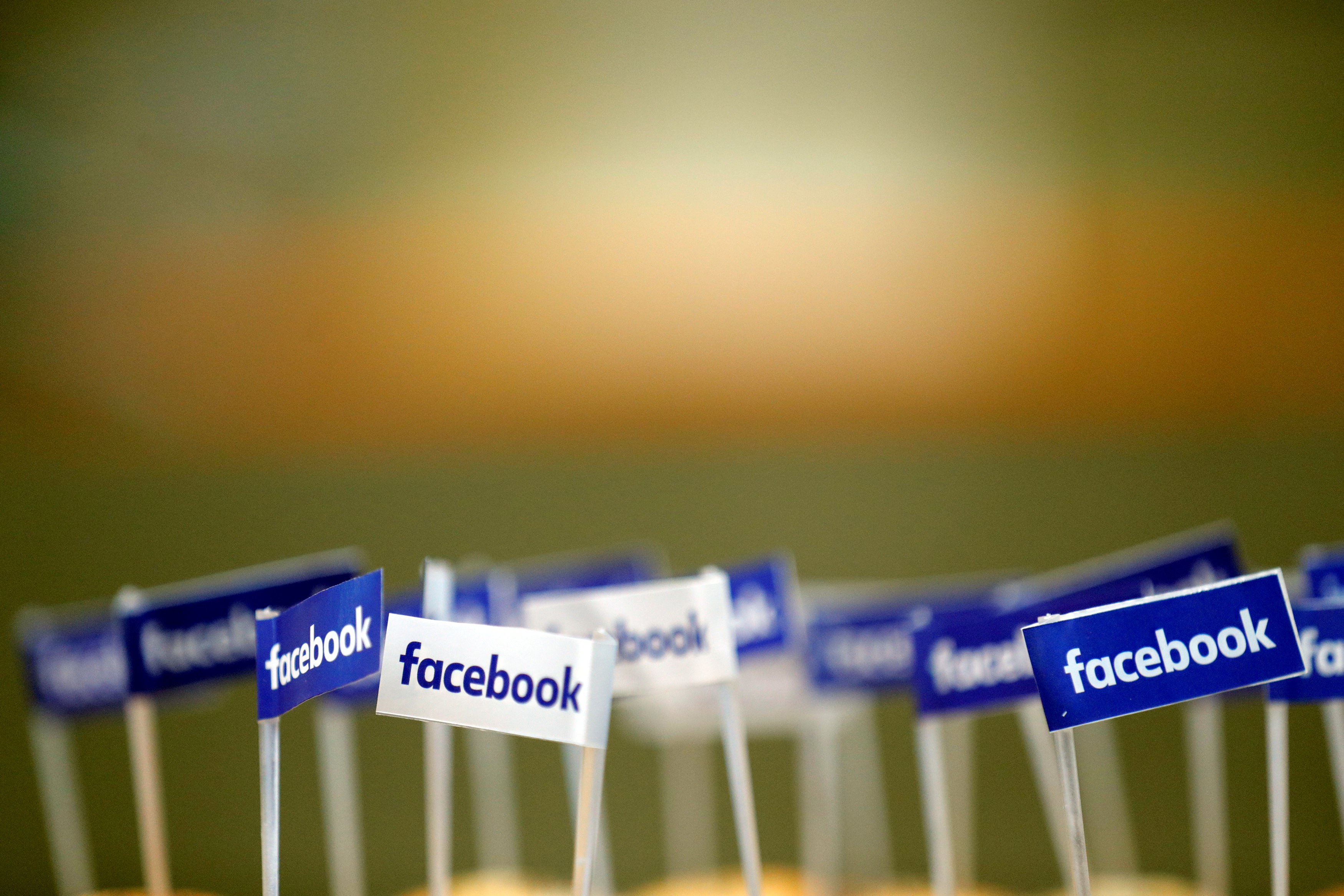Σε χωριό μετατρέπεται η έδρα του Facebook στη Silicon Valley