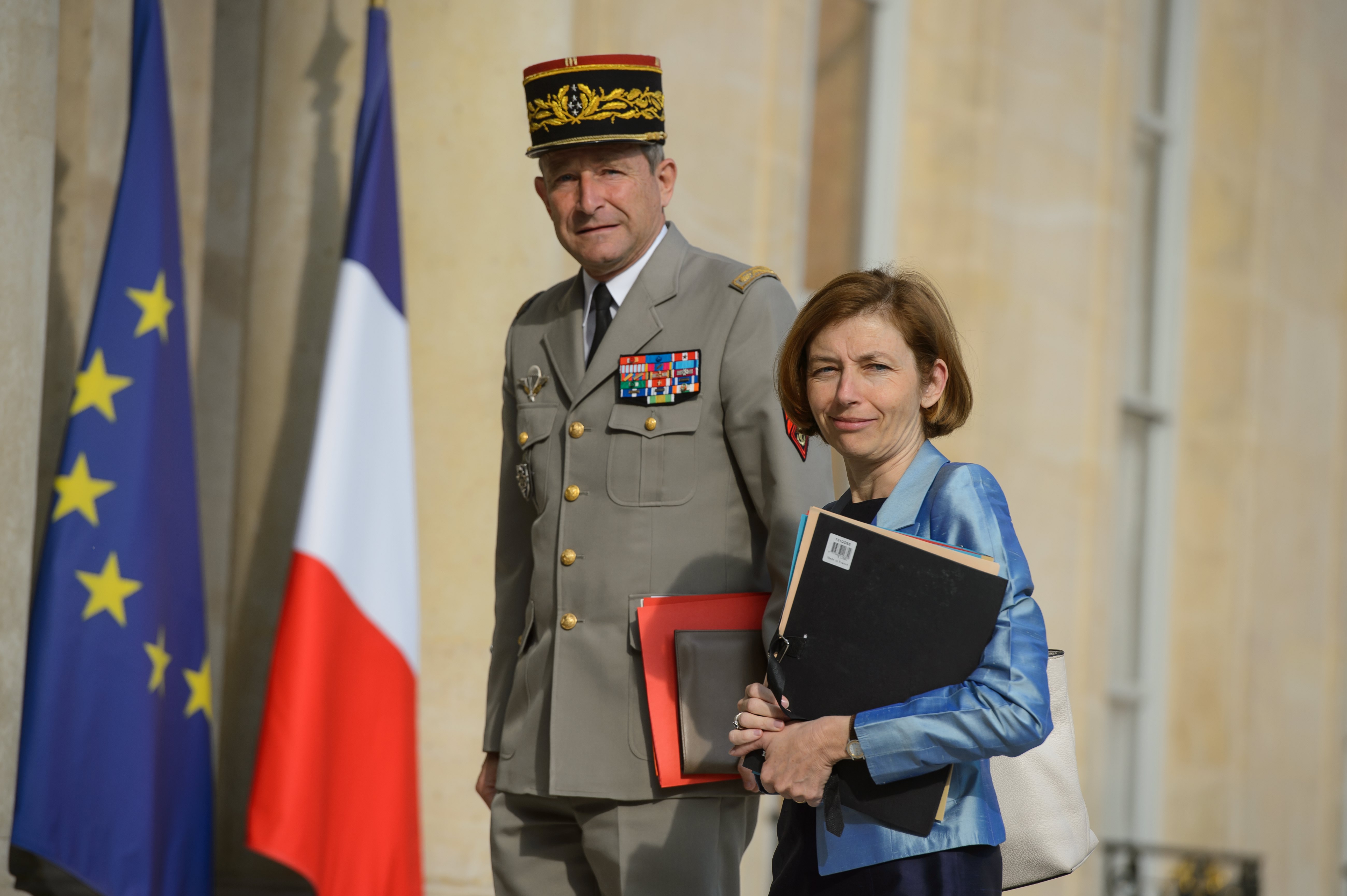 Στην Κύπρο η γαλλίδα υπουργός Άμυνας ενώ το τρυπάνι της Total πιάνει δουλειά