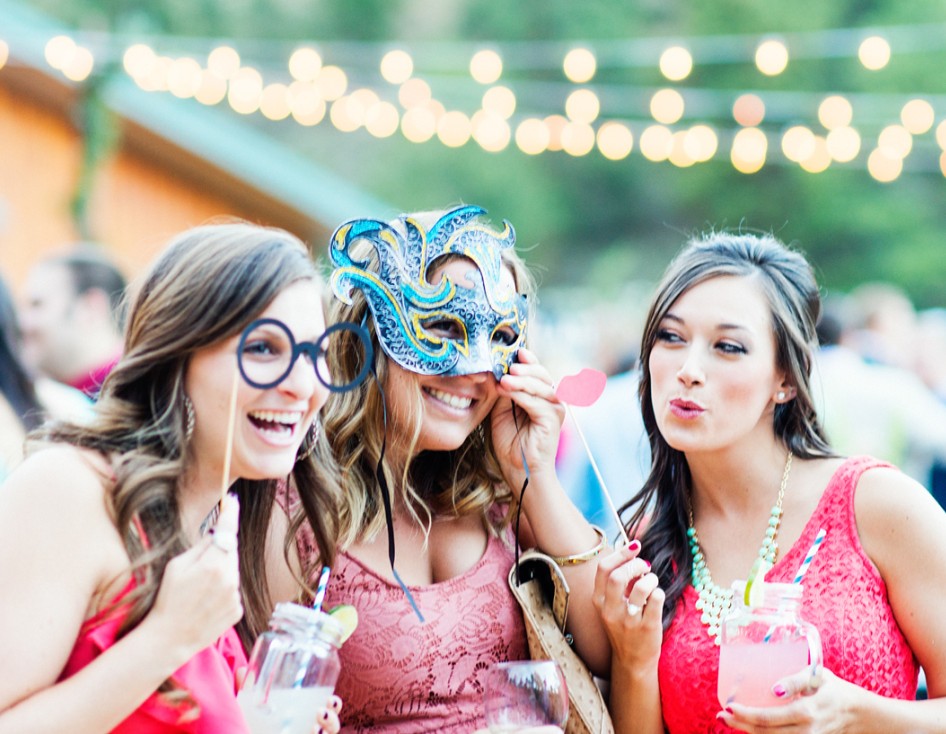 6 ανεπιθύμητοι τύποι καλεσμένων ατόμων