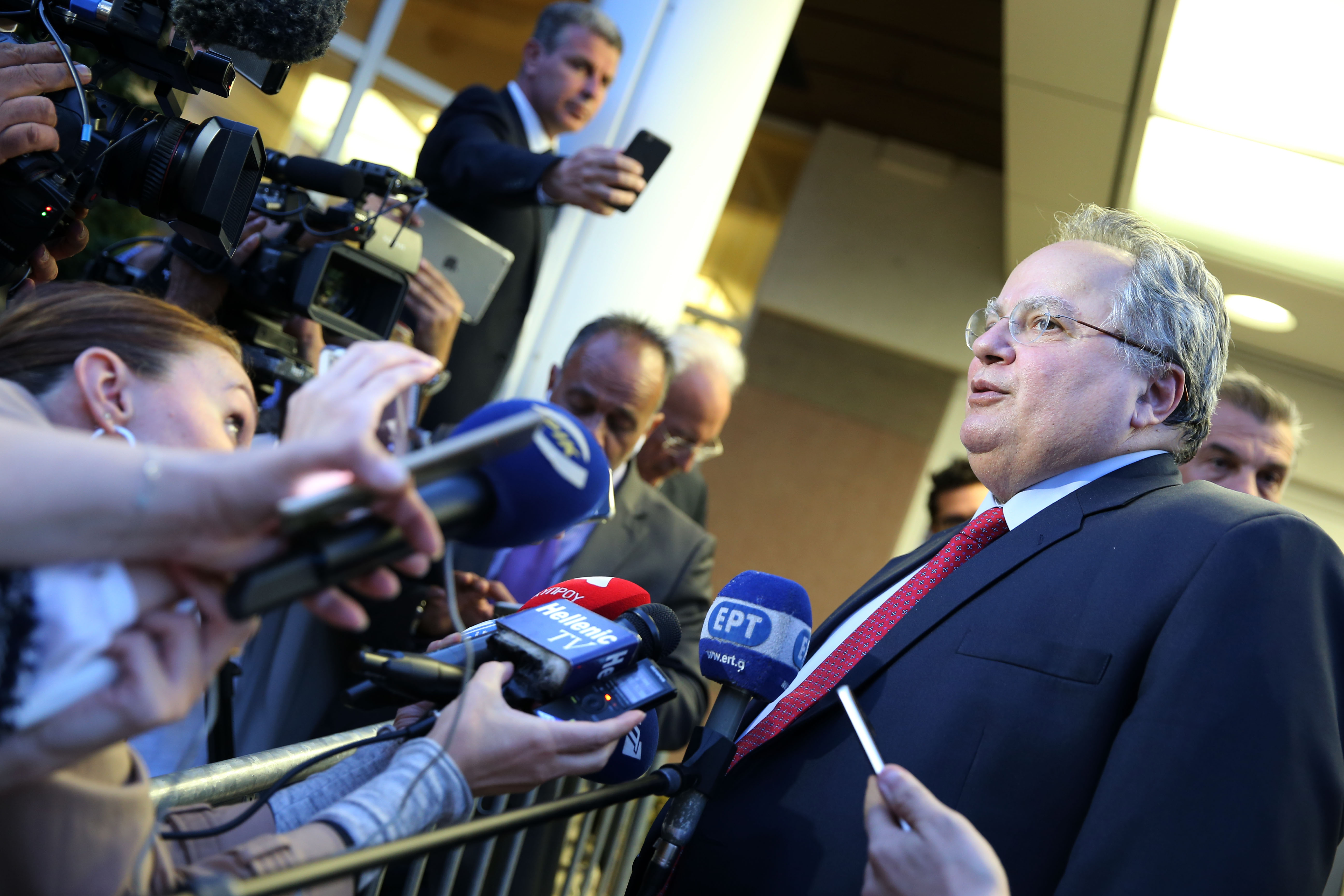 Συνομιλίες για το Κυπριακό: Συνάντηση Κοτζιά με τον τούρκο ΥΠΕΞ