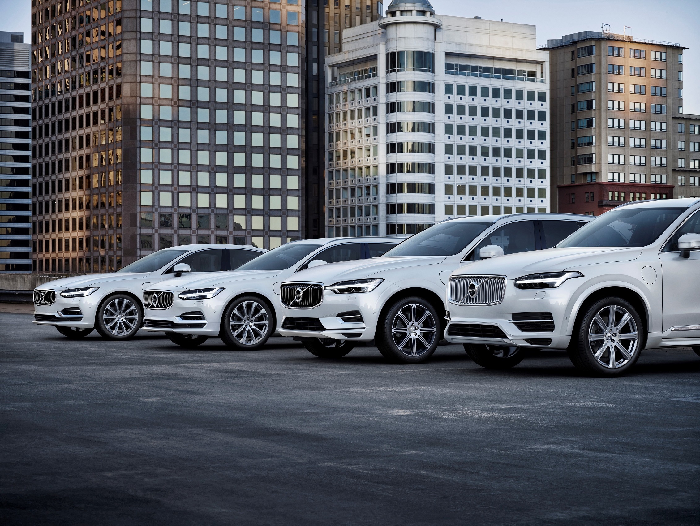 Volvo: Από το 2019 μια ηλεκτρική έκδοση σε κάθε μοντέλο της