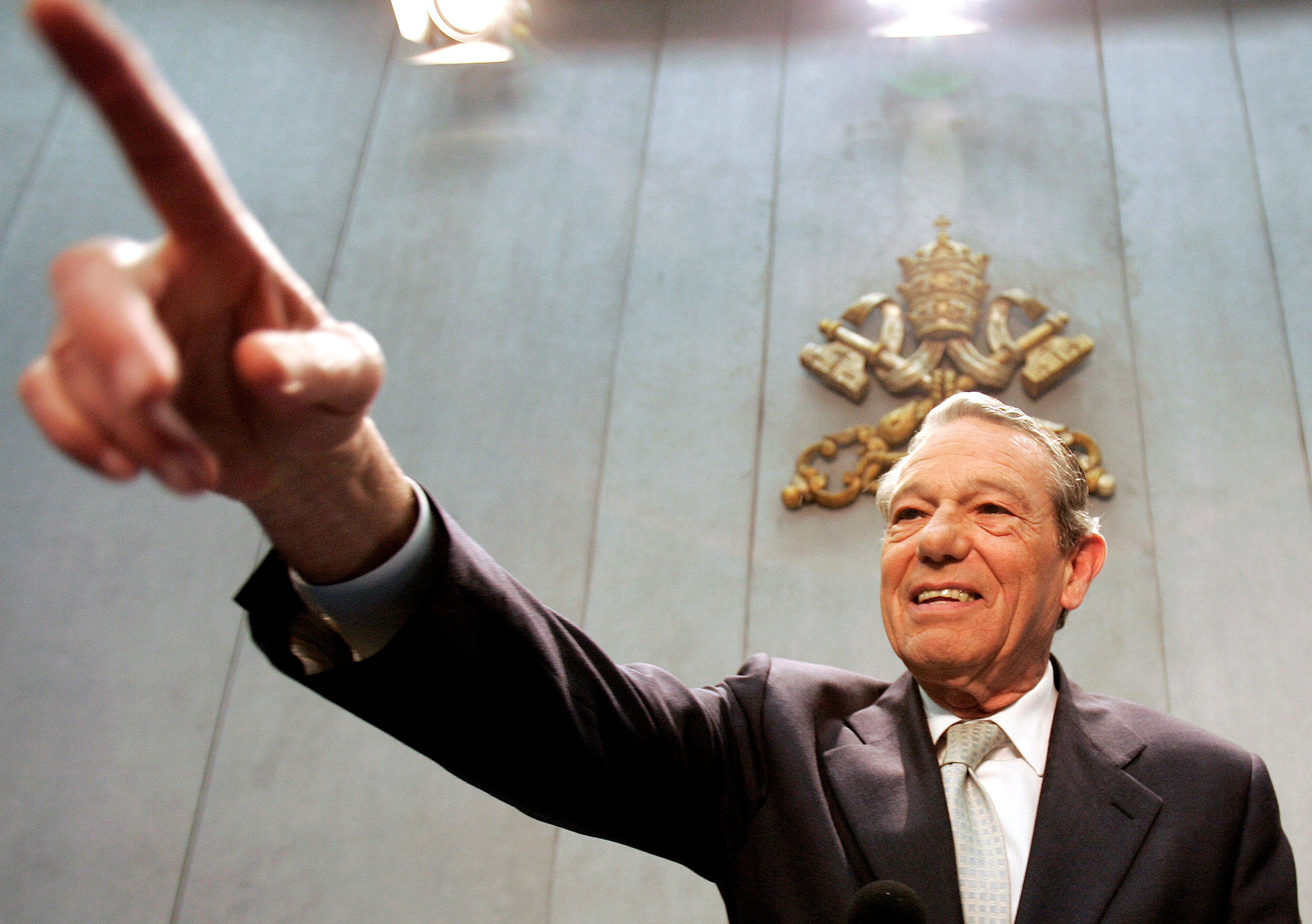 Πέθανε ο Χοακίν Ναβάρο-Βαλς, «φωνή» του Βατικανού επί 22 χρόνια