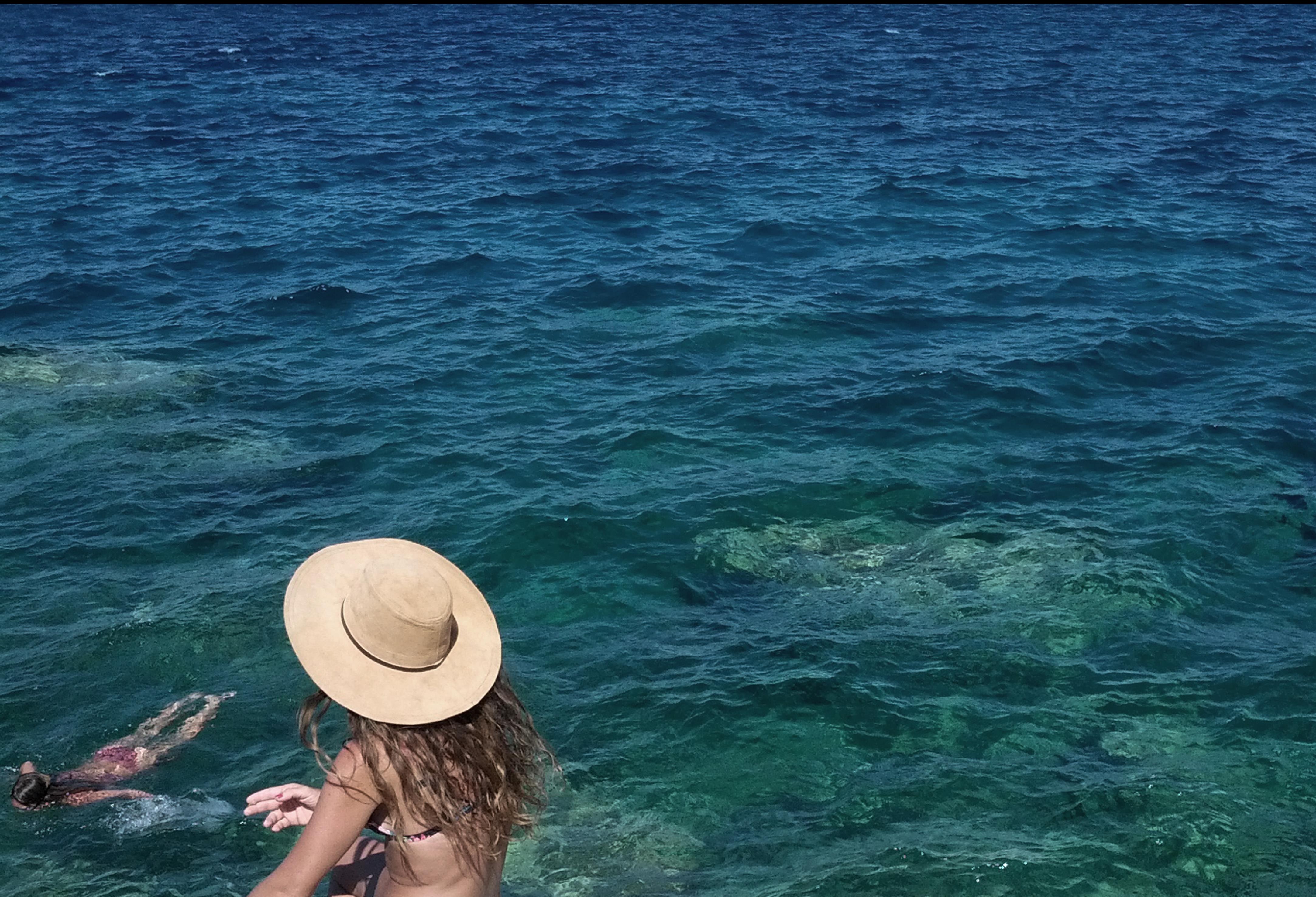 Πού δεν μπορείτε να κολυμπήσετε στις ακτές της Αττικής