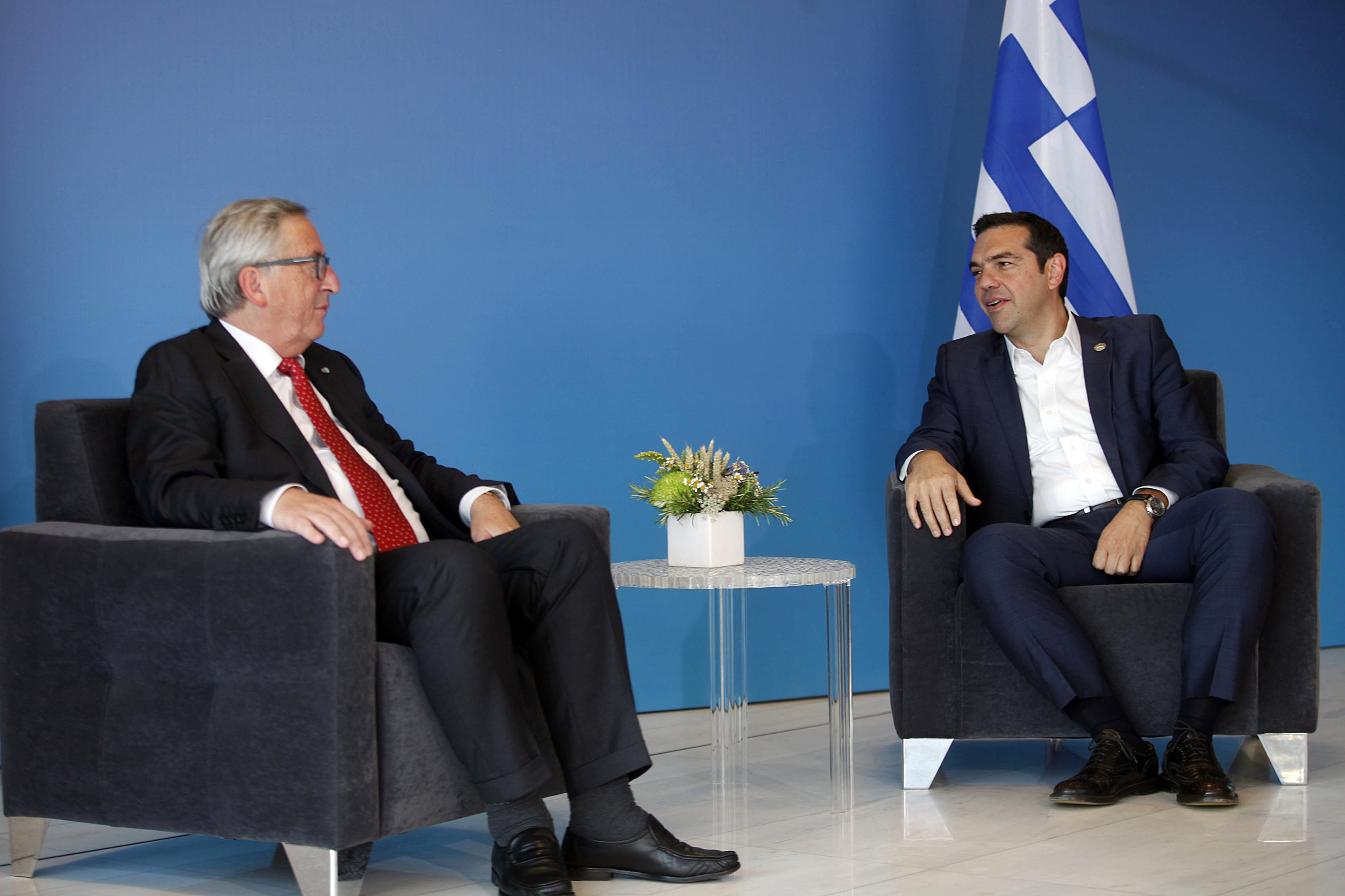 Επικοινωνία Τσίπρα – Γιούνκερ για τον σεισμό στην Κω