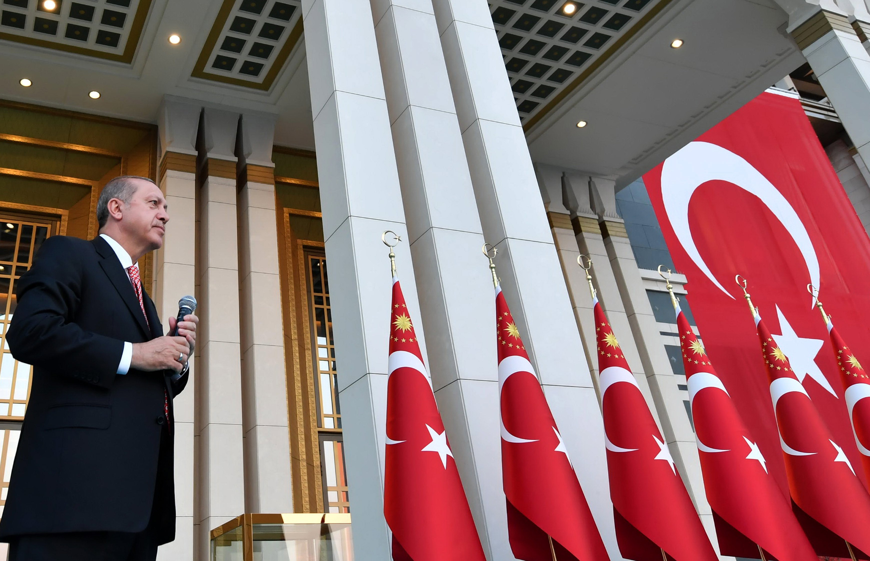 Ντελίριο Ερντογάν κατά Γερμανίας: «Έχουμε πιο ανεξάρτητη Δικαιοσύνη»