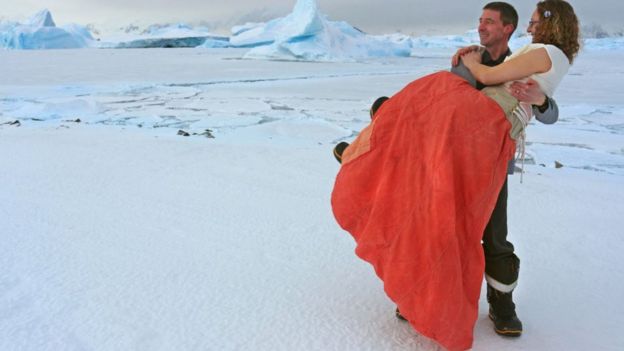 Γάμος στην Ανταρκτική και γλέντι στους -9C