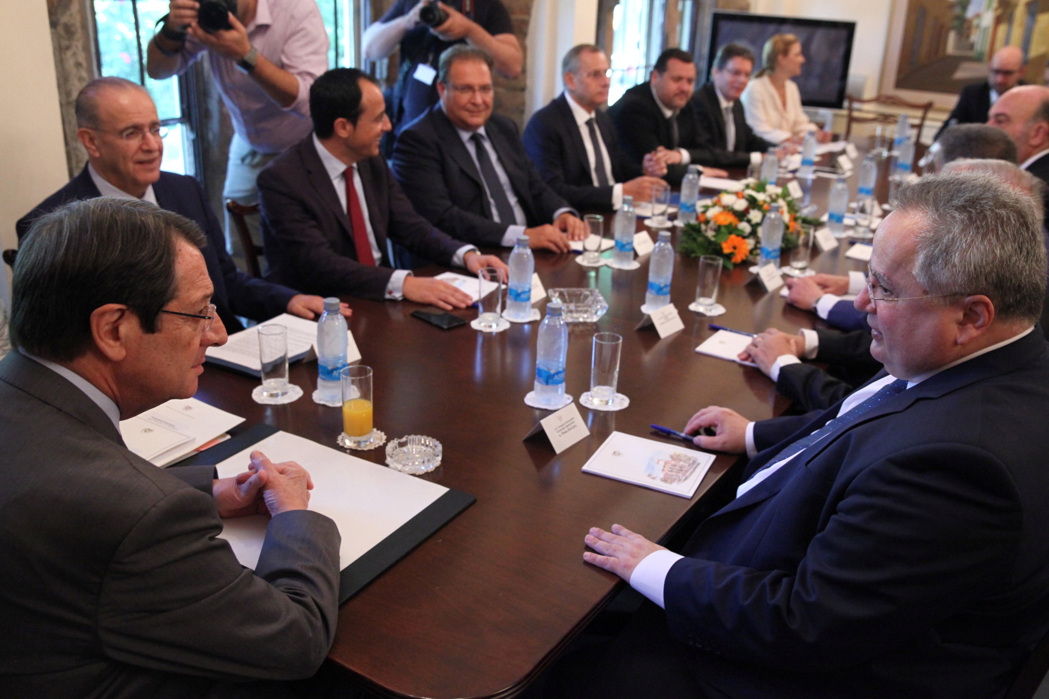 Αθήνα και Λευκωσία συντονίζονται για την επόμενη μέρα στο Κυπριακό