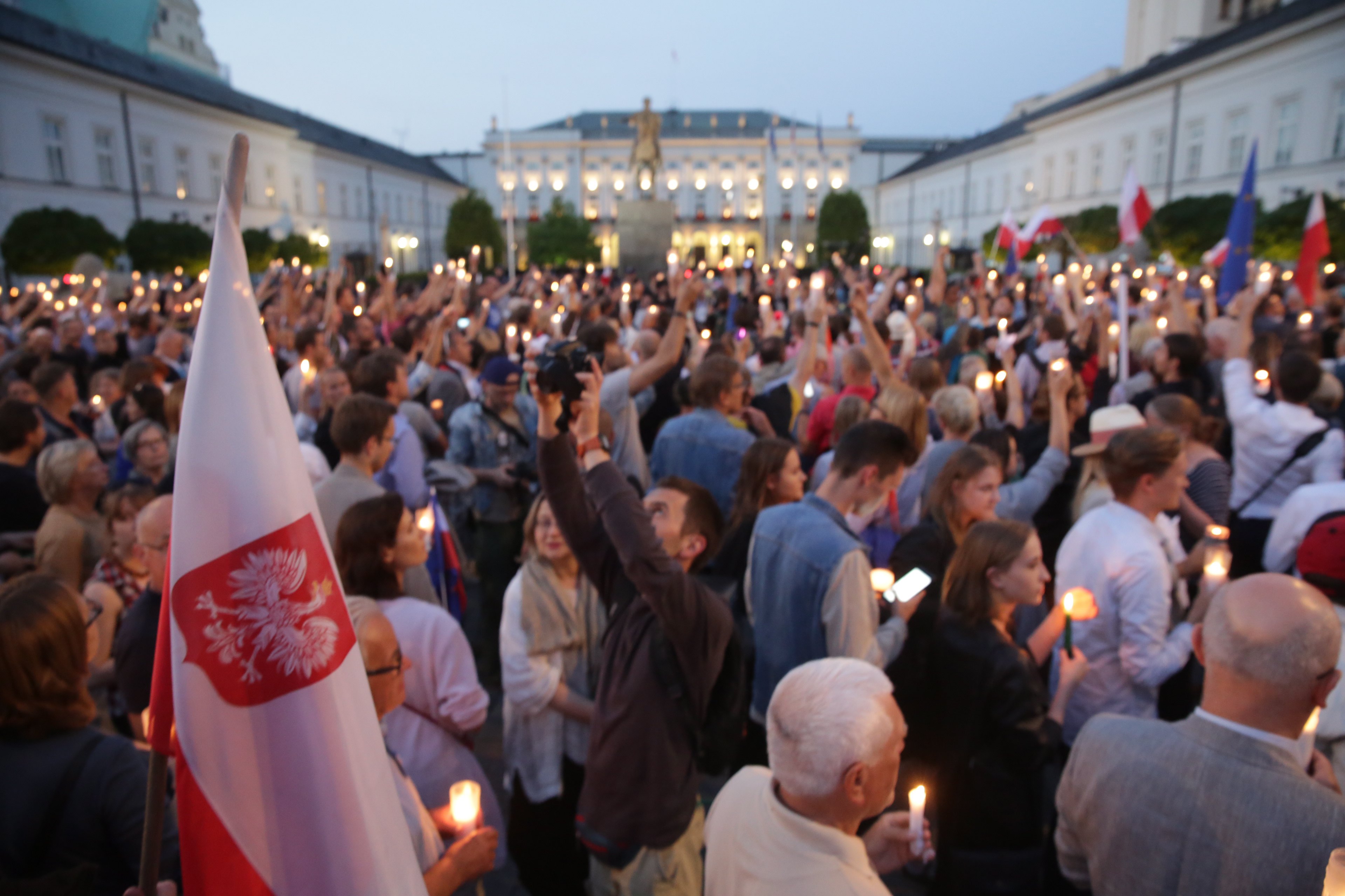 Τελεσίγραφο ΕΕ προς Πολωνία για τη μεταρρύθμιση «θηλιά» στη Δικαιοσύνη