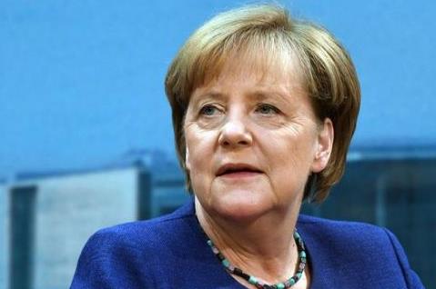 Δημοσκόπηση: Στο 48% Συντηρητικοί και Φιλελεύθεροι