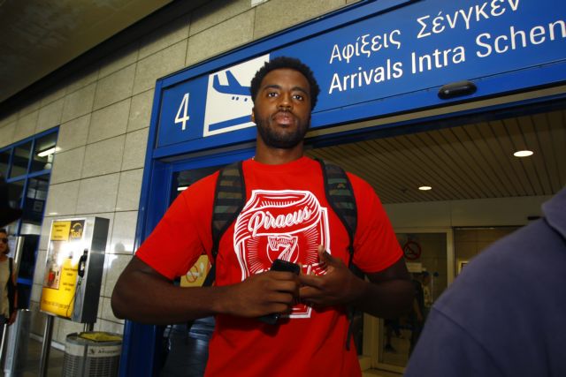 Ήρθε για Ολυμπιακό ο ΜακΛίν, πλησιάζει και ο Ρόμπερτς