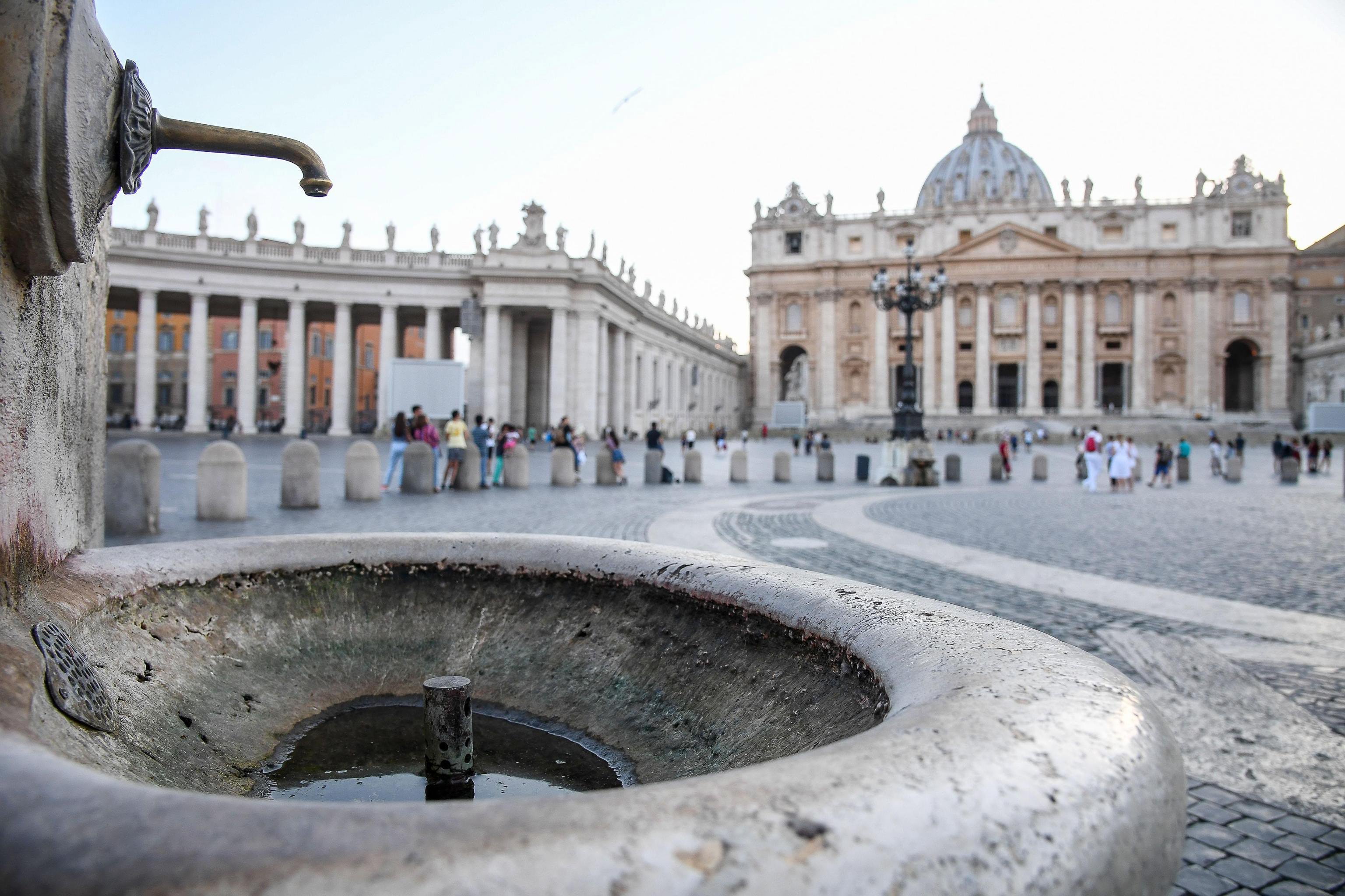 Στέρεψαν τα συντριβάνια του Βατικανού ενώ η Ρώμη φοβάται «νερό με δελτίο»