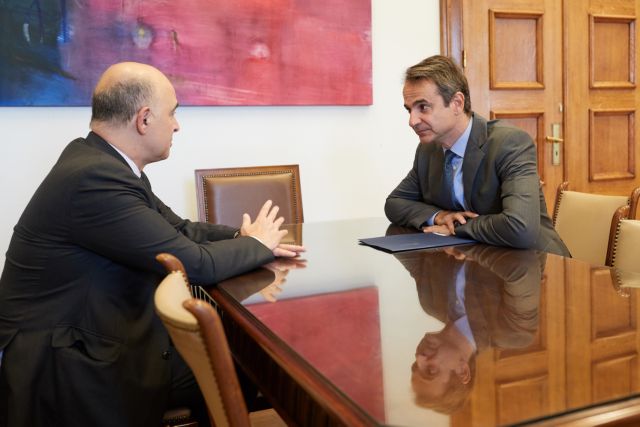 Οικονομία και ευρωπαϊκά θέματα στη συνάντηση Μητσοτάκη-Μοσκοβισί