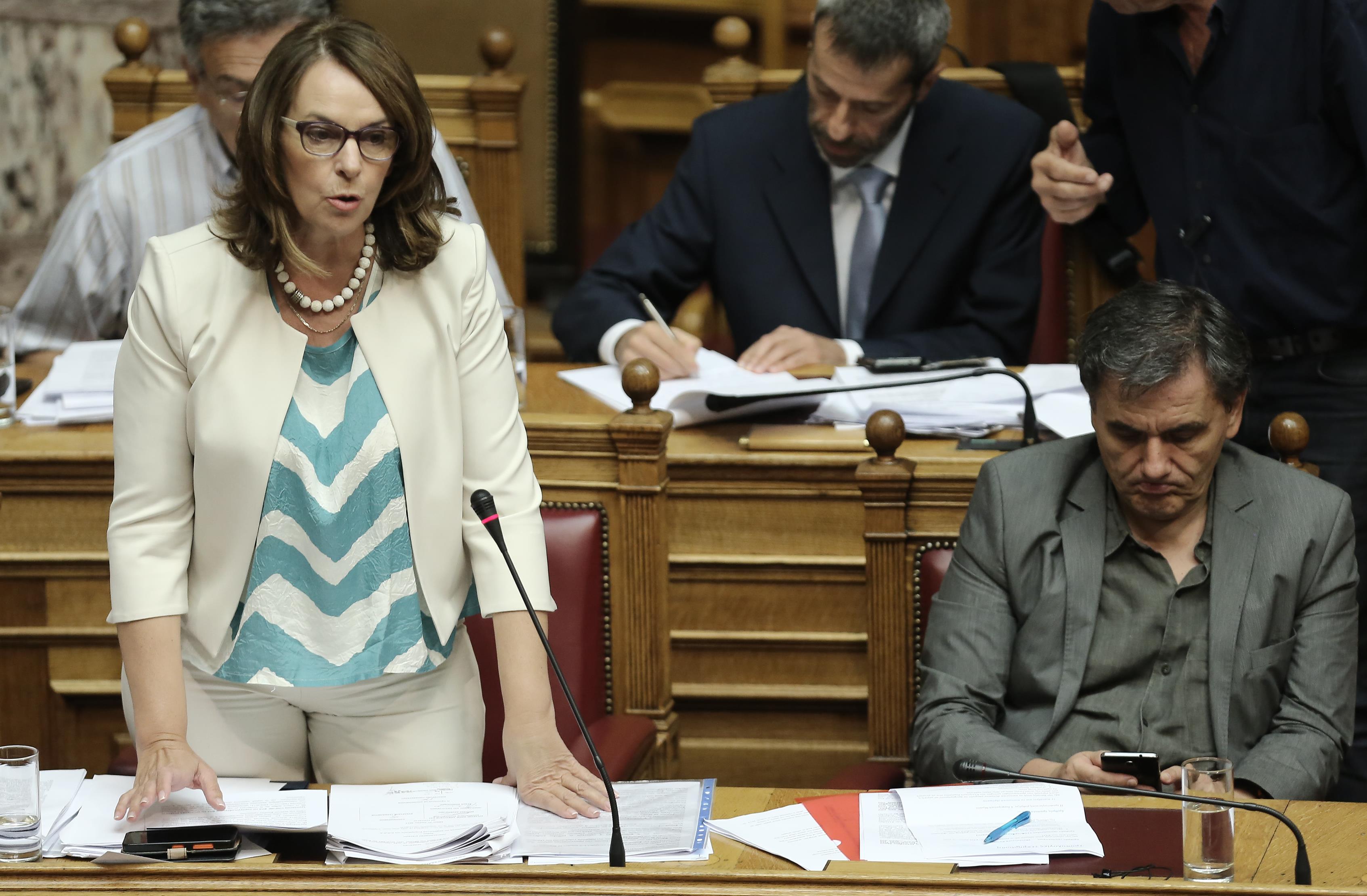 Αποχώρησε και η ΝΔ από τη Βουλή, για το «τσουνάμι» τροπολογιών