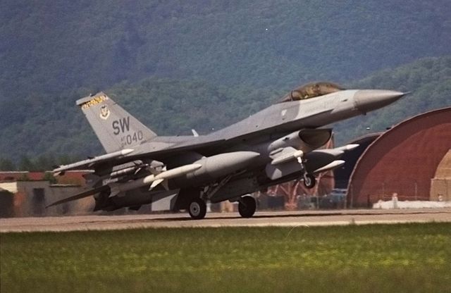 Τουρκικά F-16 πέταξαν δυτικά της Καλύμνου