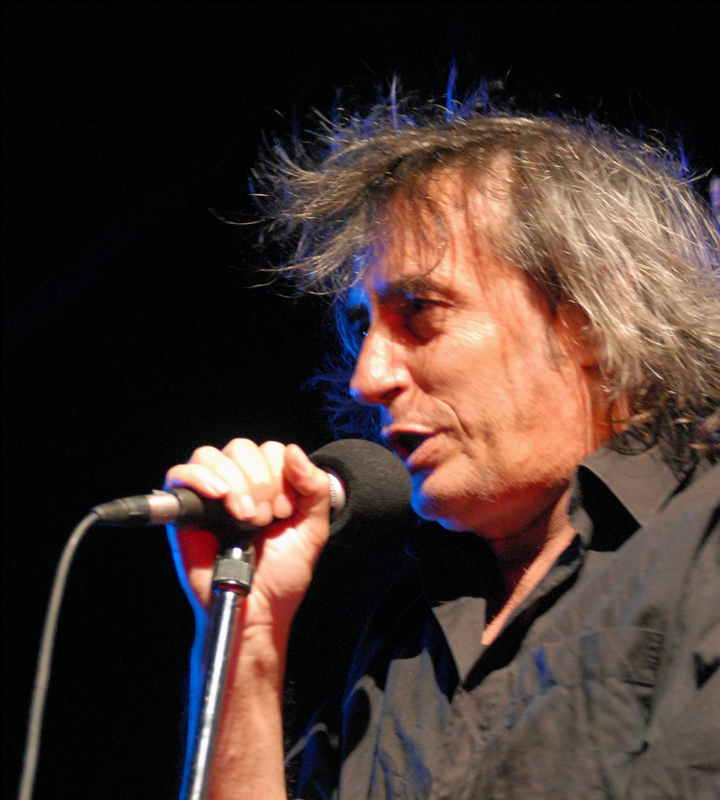 Συναυλία του Γιάννη Αγγελάκα στο Παλαιό Ελαιουργείο