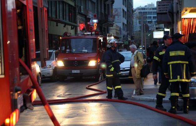 Θεσσαλονίκη: Αναστάτωση από φωτιά σε κατάστημα