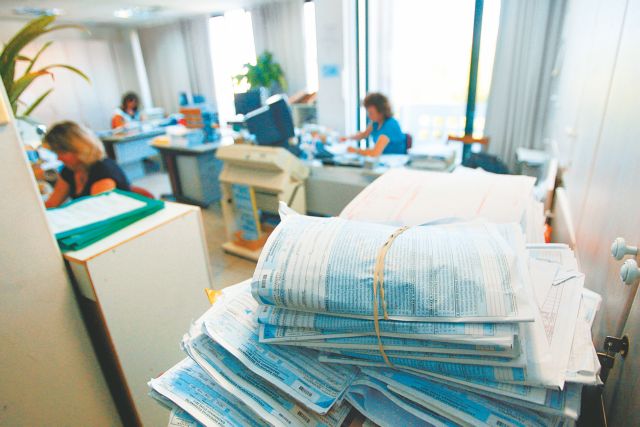 Απογείωσε τη φοροδιαφυγή η αύξηση των εισφορών