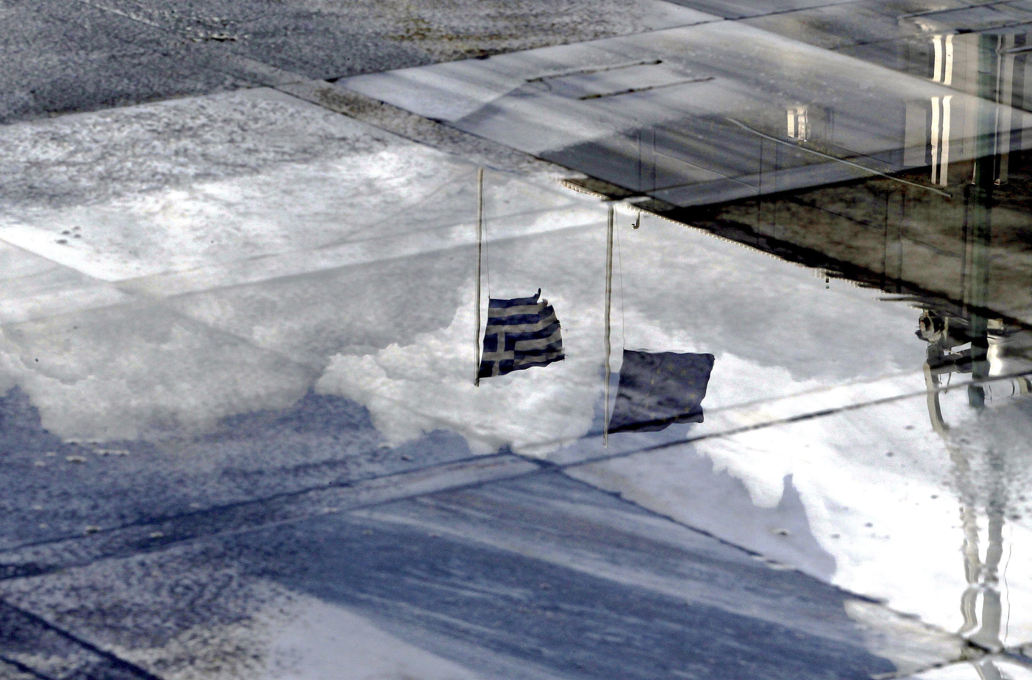 Ευρωβαρόμετρο: Απαισιόδοξο το 98% των Ελλήνων για την οικονομία