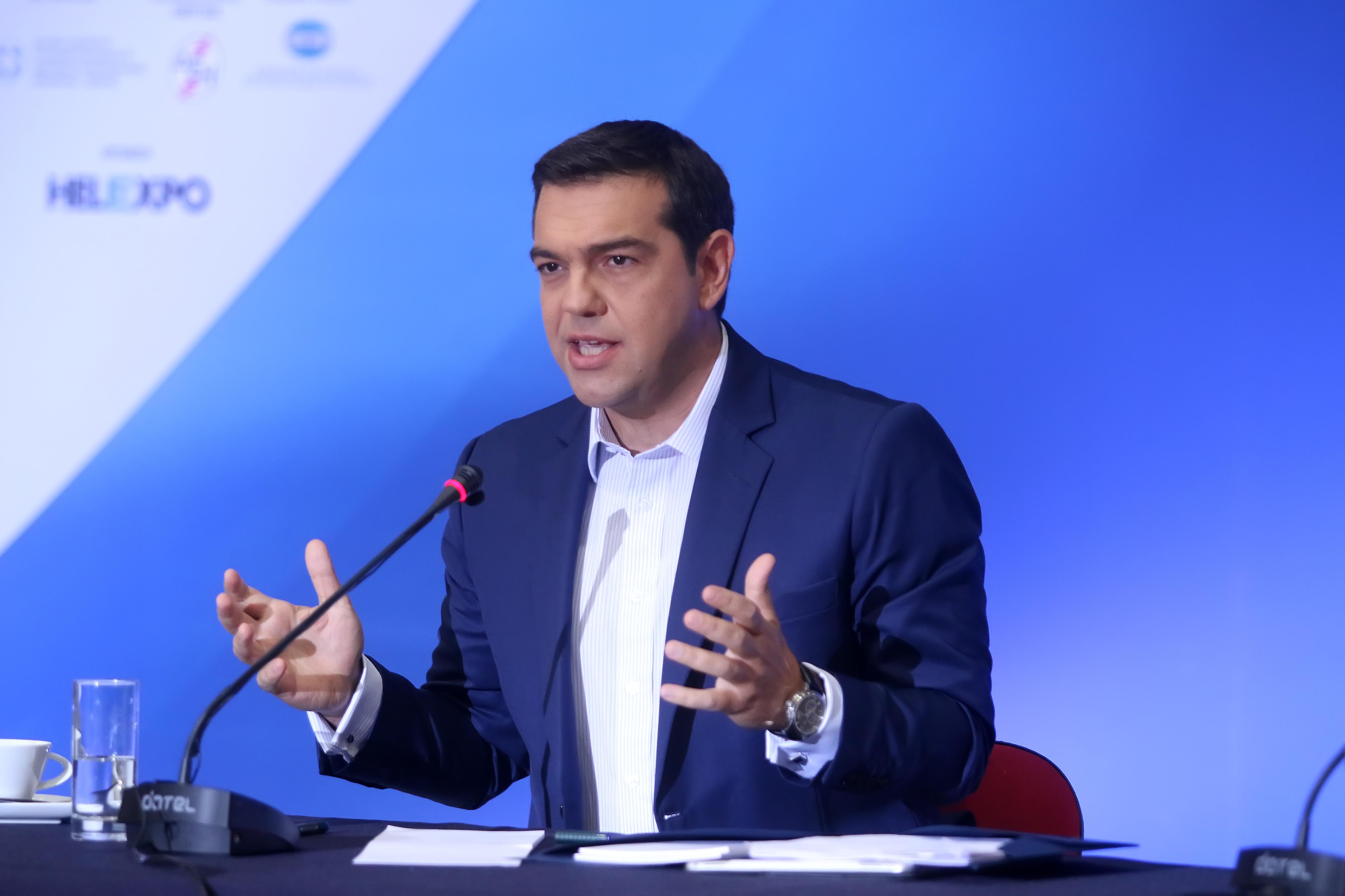 Με άδειο καλάθι, αλλά… πανηγυρική διάθεση στην ΔΕΘ ο πρωθυπουργός