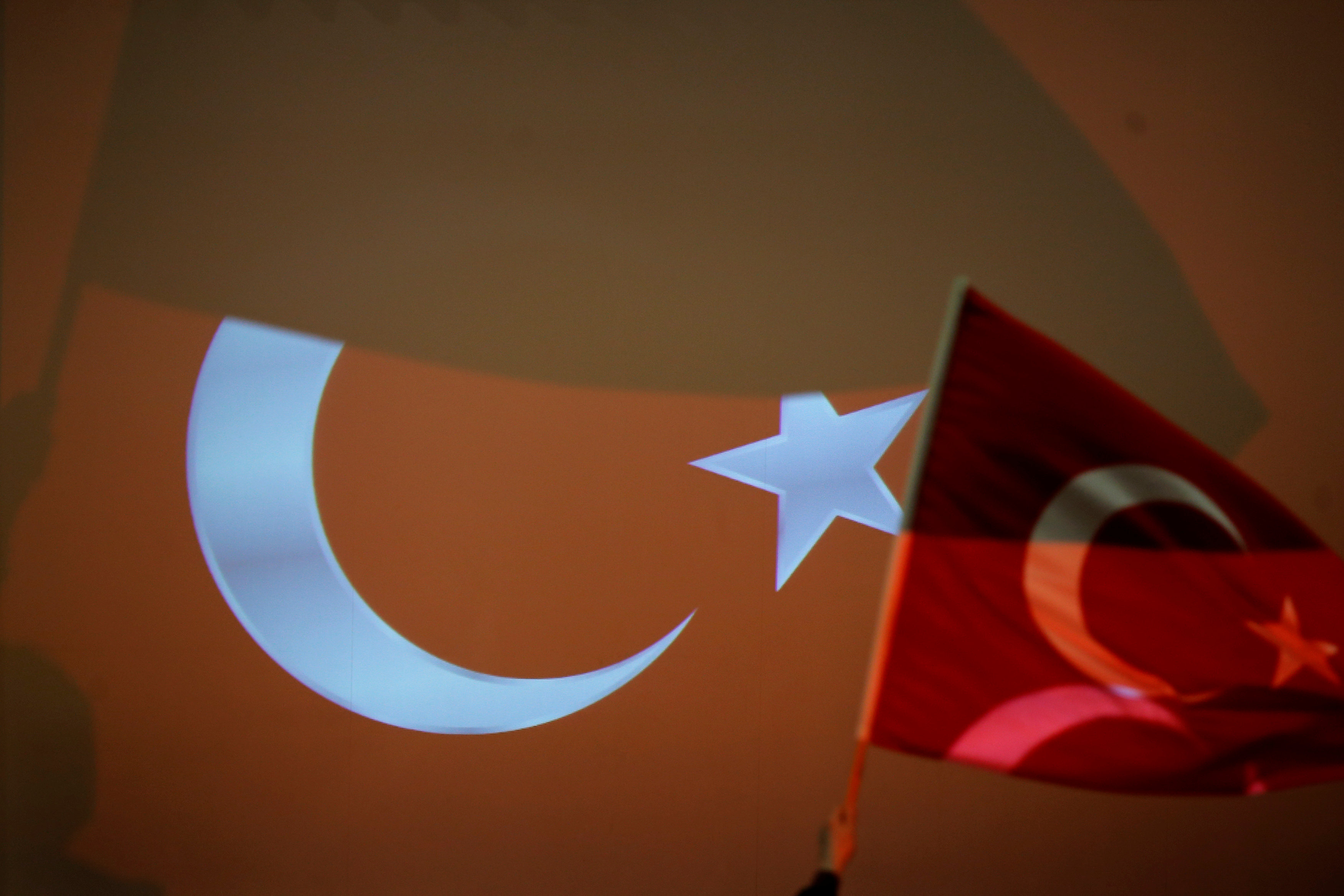 Αναστολή διαπραγματεύσεων ΕΕ – Τουρκίας για την τελωνειακή ένωση ζητά η Γερμανία