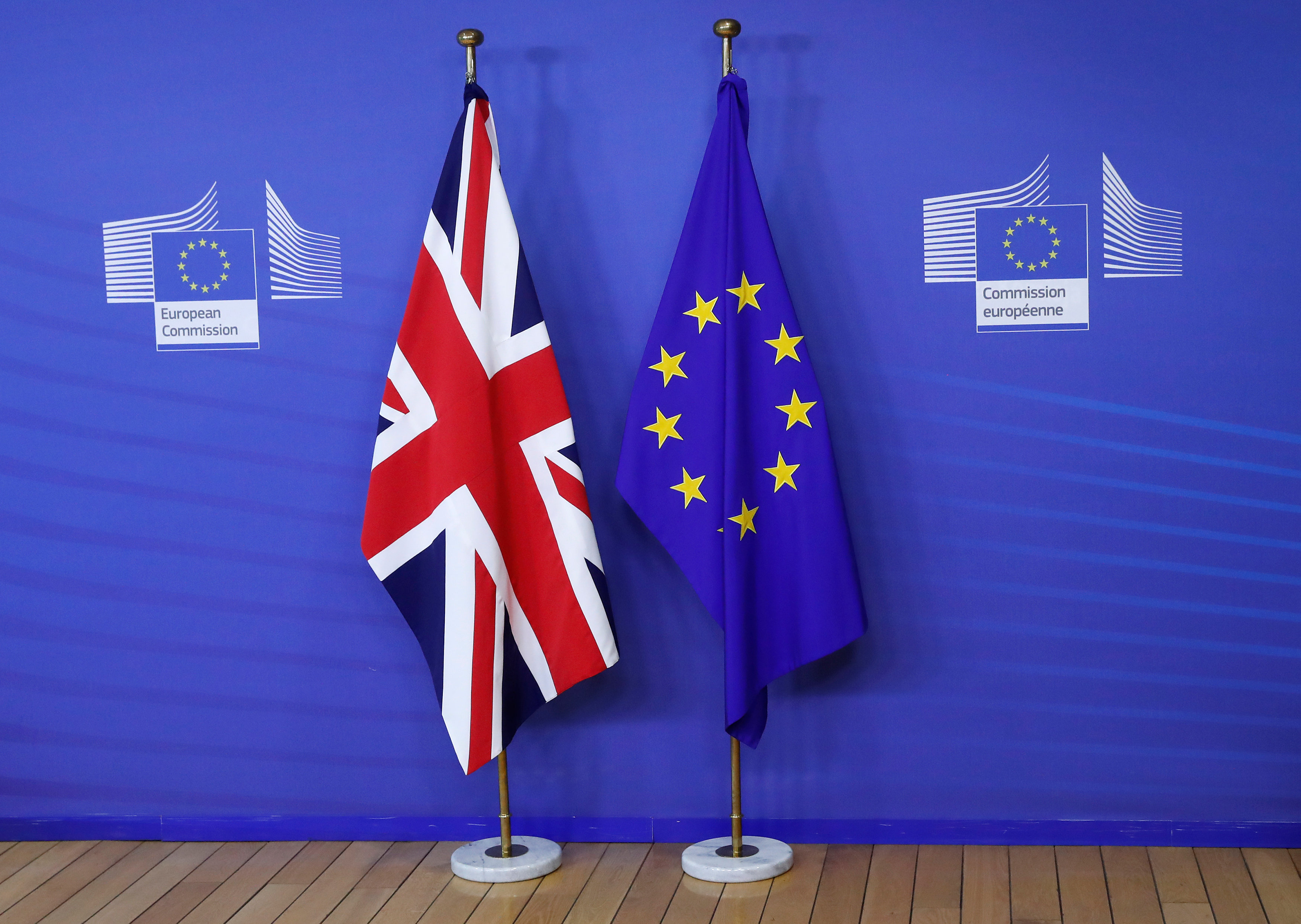 Διαψεύδει το Λονδίνο την καταβολή των 40 δισ. ευρώ για το Brexit