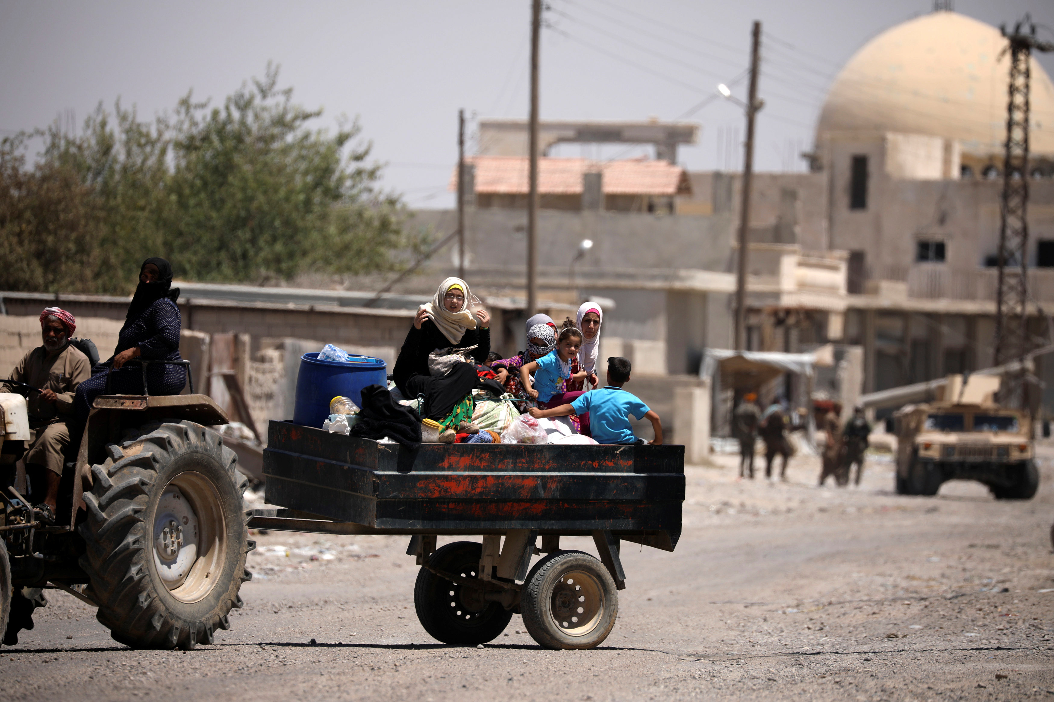 Περίπου 2.000 μαχητές της ISIS έχουν μείνει στη Ράκα
