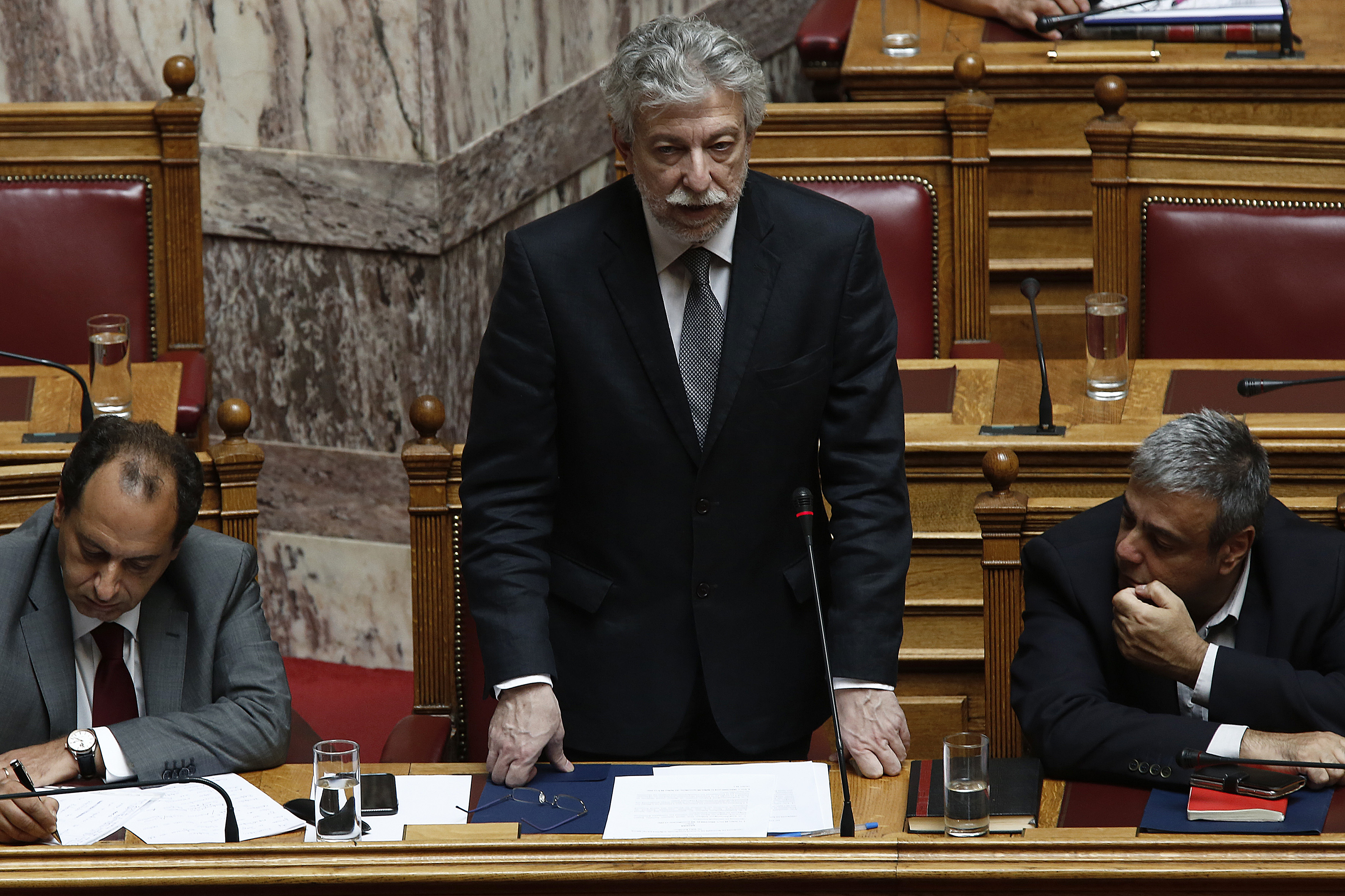 Αντιπαράθεση ΝΔ – ΣΥΡΙΖΑ για τροπολογία για τον Κώδικα των Συμβολαιογράφων