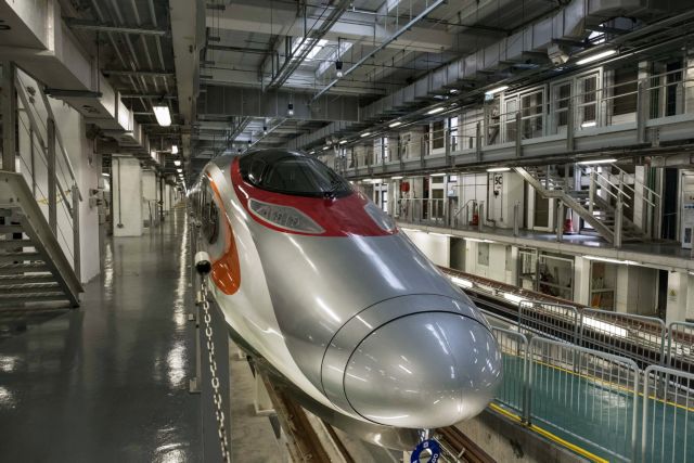 Κίνα: Με 350 χλμ την ώρα θα ταξιδεύουν τα νέα τρένα υψηλών ταχυτήτων