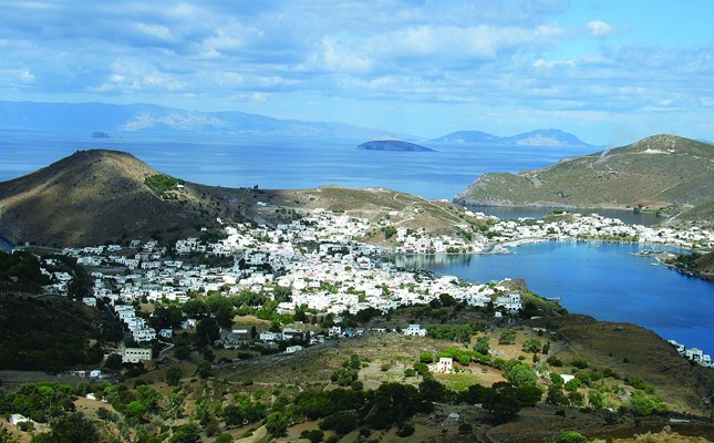 Είκοσι «άγνωστα» ελληνικά νησιά υμνεί ο Guardian