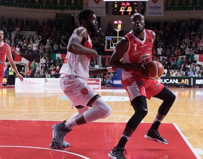 Στην ΑΕΚ ο Ντελρόι Τζέιμς, ανανέωσε και ο Μαυροειδής