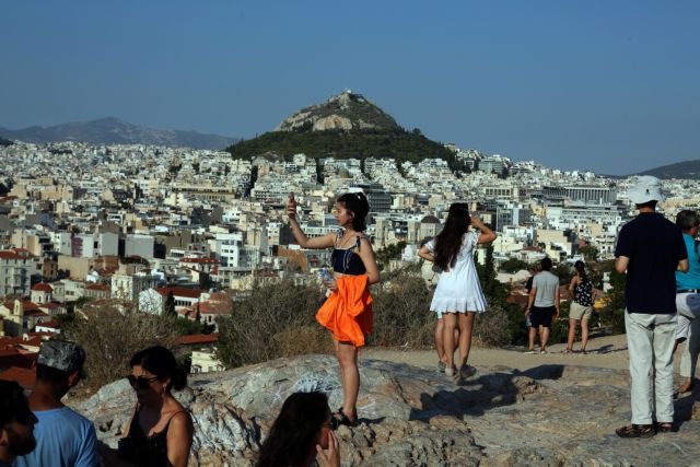 Ρεκόρ όλων των εποχών στις αφίξεις τουριστών καταγράφει η Αθήνα