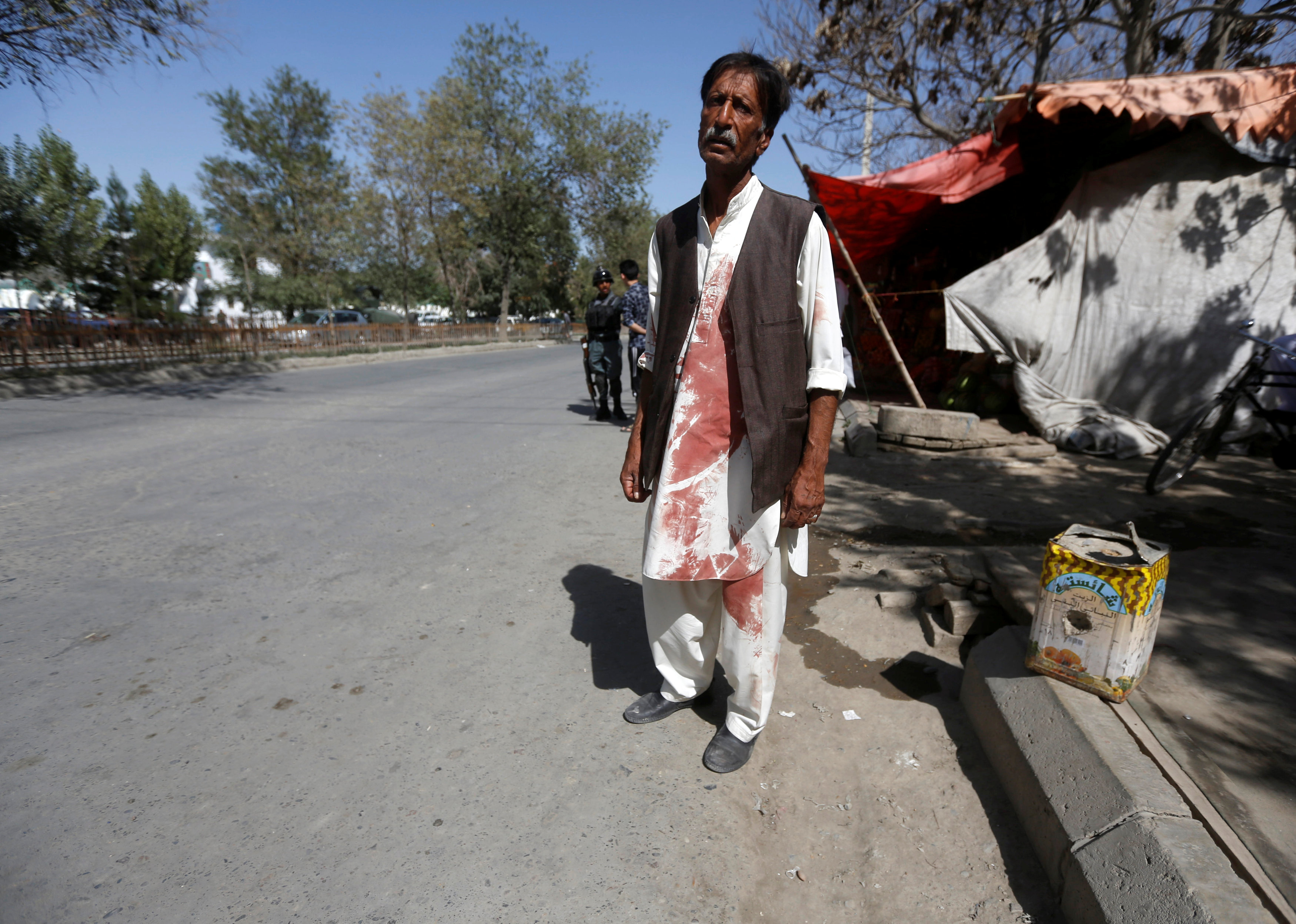 Επίθεση καμικάζι σε σιιτικό τέμενος της Καμπούλ εν ώρα προσευχής