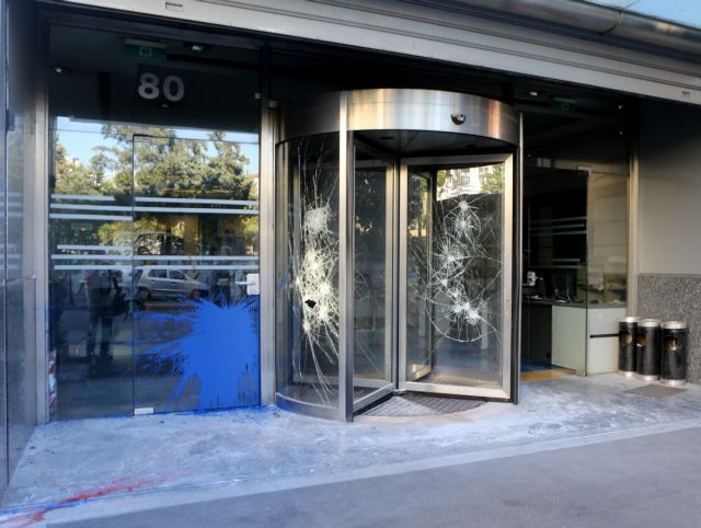 Ο Ρουβίκωνας αφήνει έκθετο το Μαξίμου για την επίθεση στον ΔΟΛ