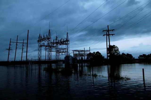 Απειλεί και τη Λουιζιάνα η τροπική καταιγίδα Χάρβεϊ