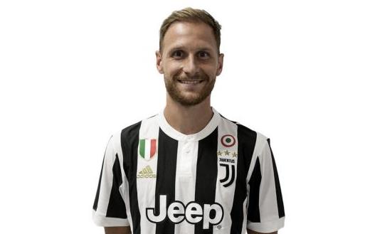 Την απόκτηση του Χέβεντες ανακοίνωσε η Γιουβέντους