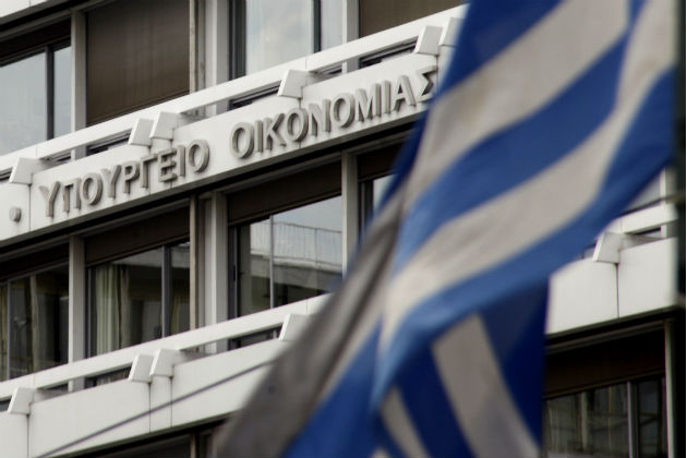 Στην αντεπίθεση η κυβέρνηση για τα περί επενδύσεων ελάτε Πειραιώς 62