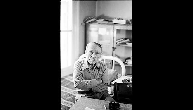 «Ο Σκαρίμπας γελάει ακόμα και σκαρφίζεται στίχους…»