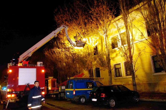 Φωτιά σε διαμέρισμα στη Λάρισα – Κινδύνευσαν δύο γυναίκες