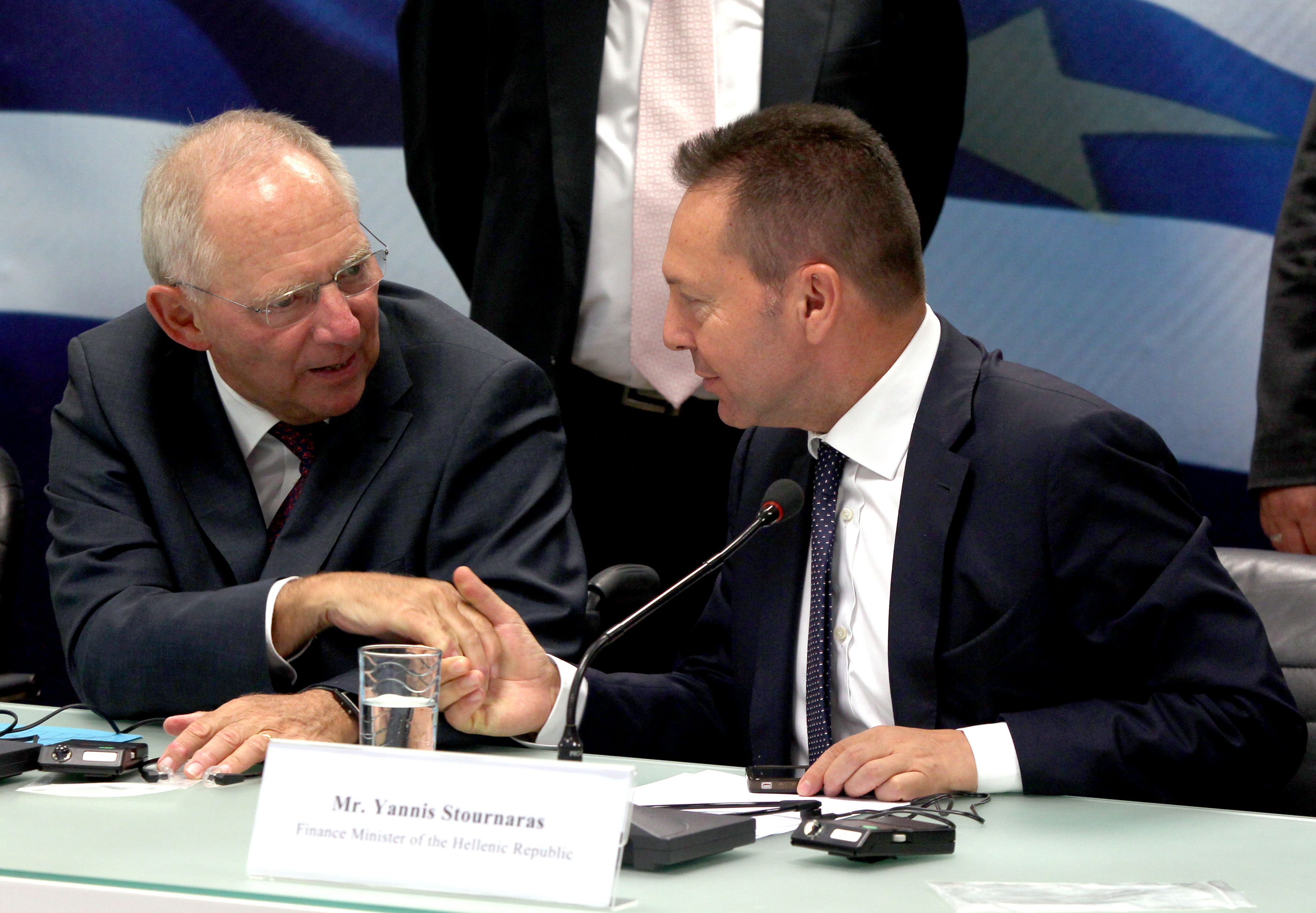 Όταν γνωρίστηκαν οι οικογένειες Σόιμπλε και Στουρνάρα