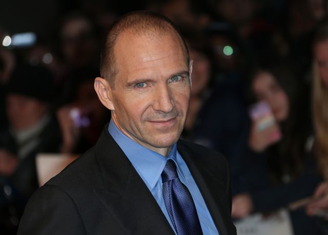 Ρέιφ Φάινς: Σκηνοθετεί και πάλι στη Σερβία και παίρνει την υπηκότητα