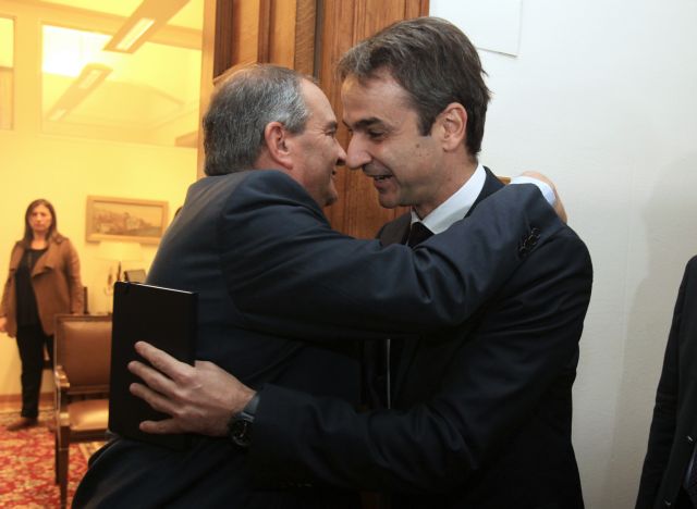 Συνάντηση Κυριάκου Μητσοτάκη με Κώστα Καραμανλή