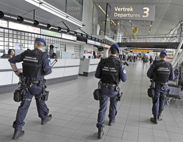 Το Άμστερνταμ ενισχύει τα μέτρα ασφαλείας στα τουριστικά μέρη