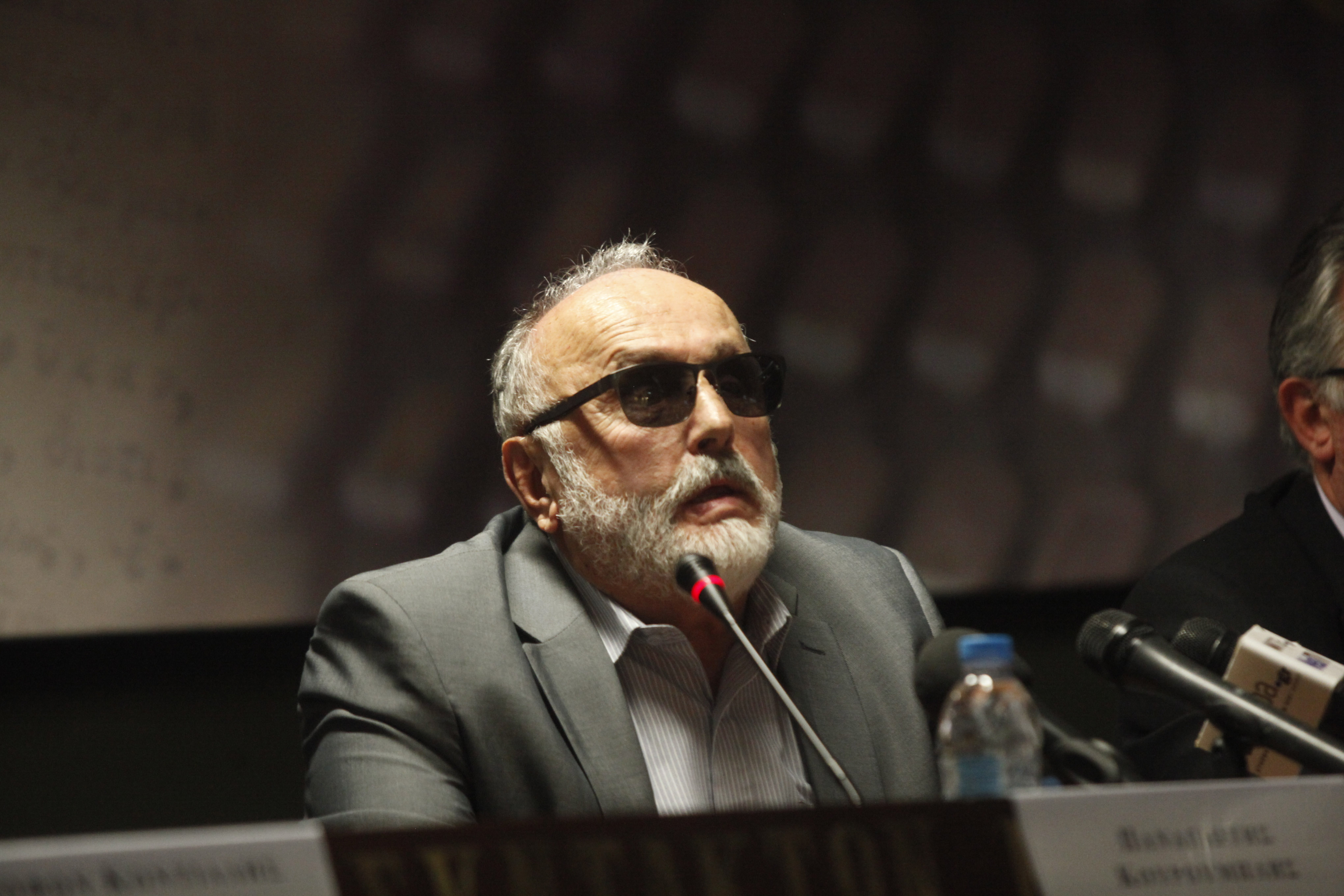 «Mαζεύει» ο Π.Κουρουμπλής τα περί παραίτησης