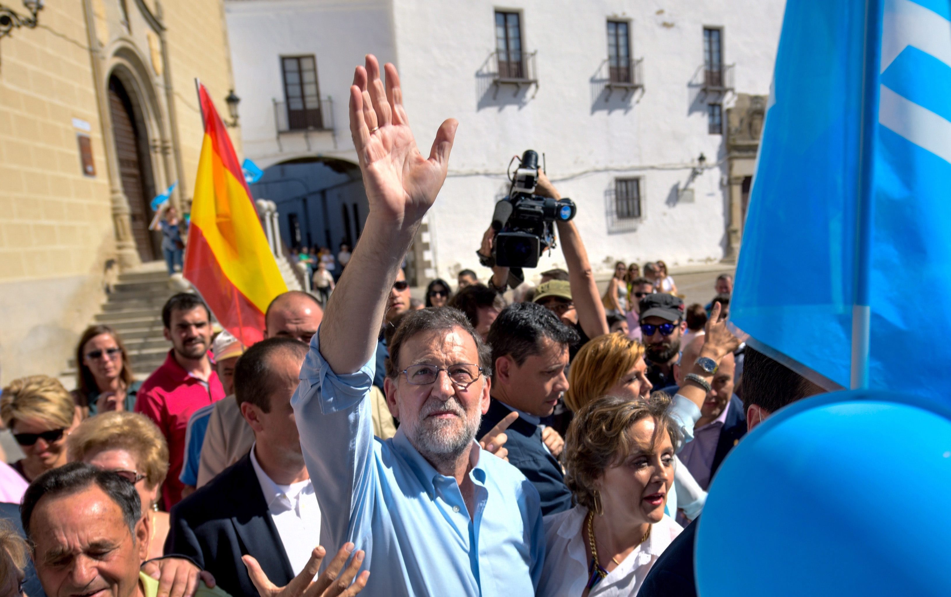 Ραχόι προς Καταλανούς: Εγκαταλείψτε το δημοψήφισμα, επιστρέψτε στη δημοκρατία