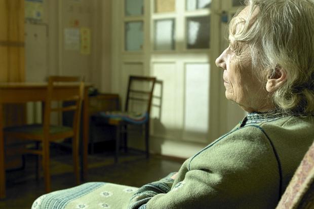 Η παρατεταμένη καθιστική ζωή απειλεί την κινητικότητα των ηλικιωμένων