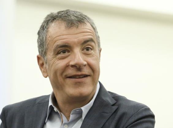 Θεοδωράκης: «Οχι σε κόμμα κολλητών»